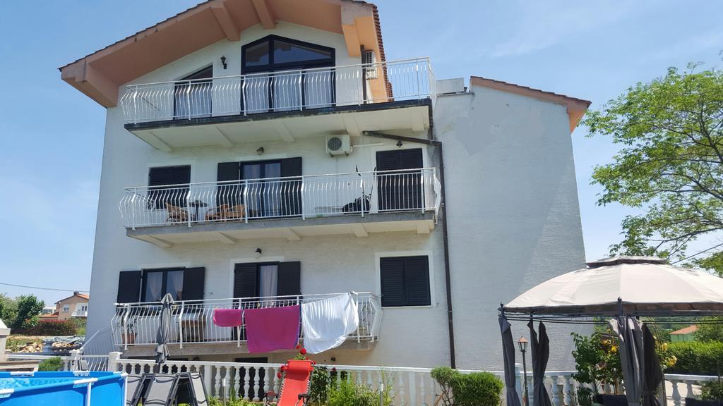 Apartments Valfontane Савудрия Екстериор снимка